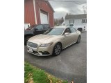 2017 Lincoln Continental Premier Front 3/4 View