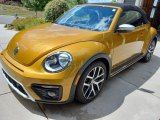2017 Sandstorm Yellow Metallic Volkswagen Beetle 1.8T Dune Convertible #145387237