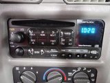 2001 GMC Sonoma SLS Extended Cab 4x4 Audio System