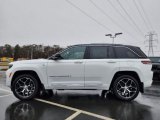 Bright White Jeep Grand Cherokee in 2022