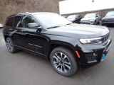 2023 Jeep Grand Cherokee Overland 4XE Front 3/4 View