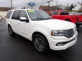 2016 Lincoln Navigator Select 4x4 Front 3/4 View