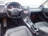 2016 Volkswagen Passat SE Sedan Titan Black Interior