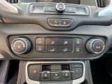 2022 GMC Terrain SLE AWD Controls