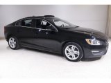 2014 Volvo S60 T5 AWD Front 3/4 View