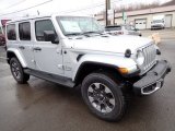 2023 Jeep Wrangler Unlimited Sahara 4x4 Front 3/4 View