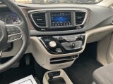 2020 Chrysler Voyager L Controls