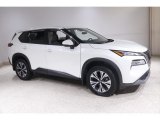 Pearl White Tricoat Nissan Rogue in 2021