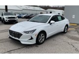 2022 Hyundai Sonata SE Front 3/4 View