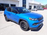 2022 Jeep Compass Altitude 4x4 Front 3/4 View