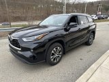 2023 Toyota Highlander XLE AWD Front 3/4 View