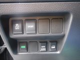 2016 Nissan Rogue SV AWD Controls