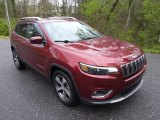 2019 Jeep Cherokee Limited Front 3/4 View