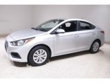 2018 Hyundai Accent SE Front 3/4 View
