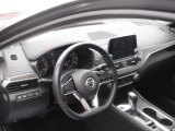 2019 Nissan Altima SL AWD Dashboard