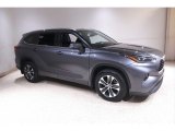 2021 Magnetic Gray Metallic Toyota Highlander XLE AWD #145883287