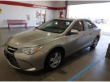 2017 Creme Brulee Mica Toyota Camry XLE #145889583