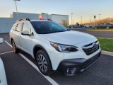 2020 Subaru Outback 2.5i Premium Front 3/4 View