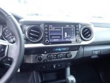 2021 Toyota Tacoma SR5 Double Cab 4x4 Controls
