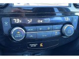 2017 Nissan Rogue SV Controls