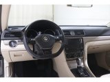 2016 Volkswagen Passat SE Sedan Dashboard