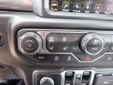 2023 Jeep Wrangler Unlimited Sahara 4x4 Controls