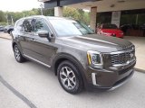 2020 Kia Telluride EX AWD Front 3/4 View