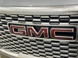2023 GMC Yukon XL Denali 4WD Marks and Logos