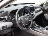 2022 Toyota Highlander Hybrid Platinum AWD Dashboard