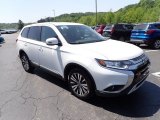 2019 Mitsubishi Outlander SE S-AWC Front 3/4 View