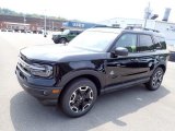 2023 Ford Bronco Sport Outer Banks 4x4 Front 3/4 View