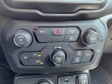 2023 Jeep Renegade Latitude 4x4 Controls