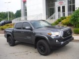 2022 Toyota Tacoma SR5 Double Cab 4x4 Front 3/4 View