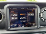 2023 Jeep Gladiator High Altitude 4x4 Controls