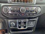 2023 Jeep Gladiator High Altitude 4x4 Controls