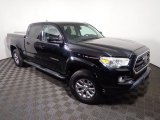 2018 Toyota Tacoma SR5 Double Cab 4x4 Front 3/4 View