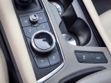 2022 Cadillac XT5 Premium Luxury AWD Controls