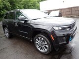 2023 Jeep Grand Cherokee Overland 4XE Front 3/4 View
