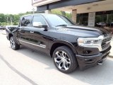2022 Ram 1500 Limited Crew Cab 4x4 Front 3/4 View
