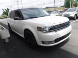 2019 Ford Flex SEL AWD Front 3/4 View