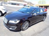 2020 Lincoln MKZ FWD Front 3/4 View