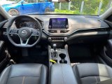 2019 Nissan Altima SR Dashboard