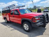 2006 Chevrolet Silverado 2500HD LS Extended Cab Utility Front 3/4 View