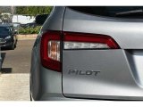 2020 Honda Pilot EX-L Marks and Logos