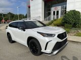 2023 Toyota Highlander XSE Front 3/4 View