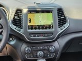 2023 Jeep Cherokee Altitude Lux 4x4 Controls