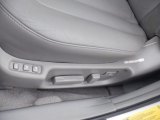 2004 Toyota Avalon XLS Front Seat