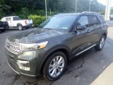 2023 Ford Explorer Limited 4WD Front 3/4 View