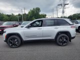 Silver Zynith Jeep Grand Cherokee in 2023