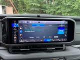 2024 Jeep Wrangler 4-Door Sahara 4x4 Controls